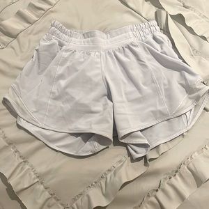 Lululemon; Hotty Hot; size 2; 4”; shorts; light purple color